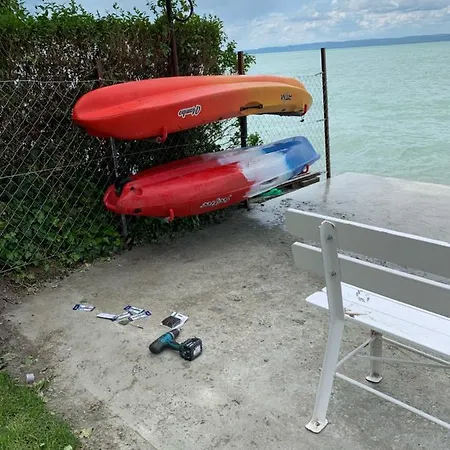 بيت للعطل Part - A - Privat Vizparttal