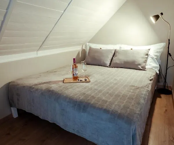 Part - A - Privat Vizparttal Hébergement de vacances Siófok